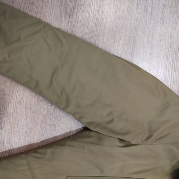 Primark green winter coat with faux fur hood - Picture 12 of 13